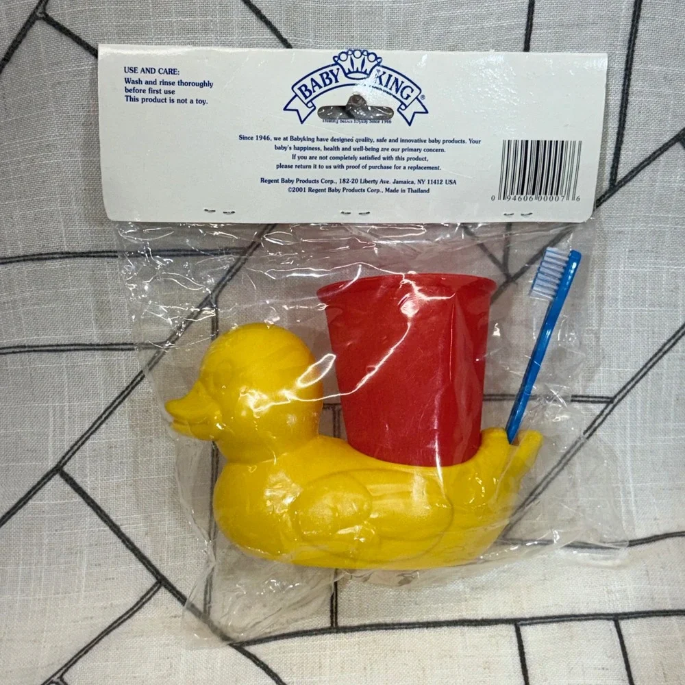 Baby King 3-Piece Bathroom Set OS Yellow Duck Toothbrush Tumbler Vintage 2001